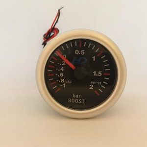 Turbónyomásmérő műszer – 52 mm, fekete számlappal, 2 bar