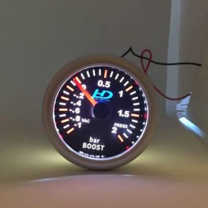 Turbónyomásmérő műszer – 52 mm, fekete számlappal, 2 bar